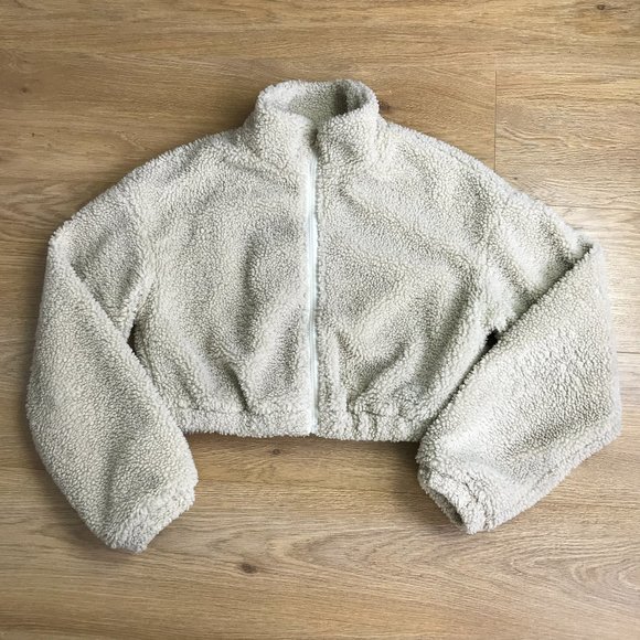 Shein Ladies Wool Blend Cropped Jacket Beige Size Small Faux Fur Sherpa - Picture 2 of 12